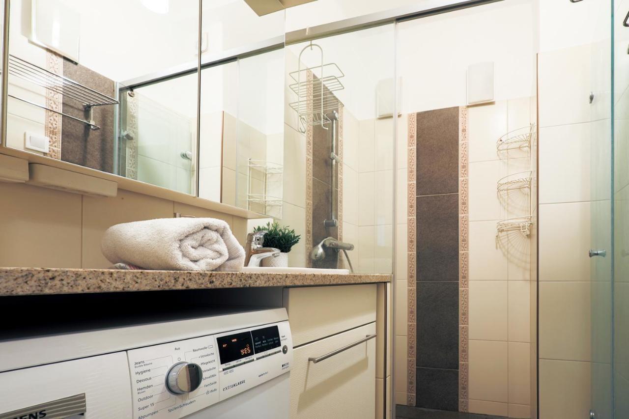 Downtown Vintage Home By Bella Budapest Esterno foto
