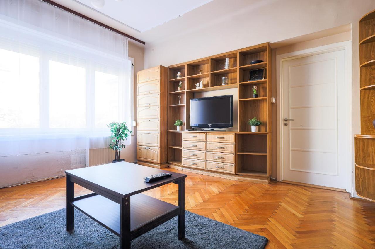 Downtown Vintage Home By Bella Budapest Esterno foto